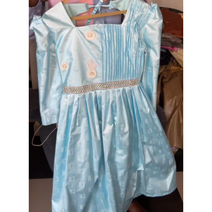 Bazin bleue brodée fillette pour 6-13 ans