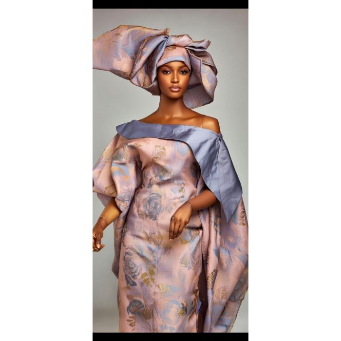 Robe satin florale coupe africaine