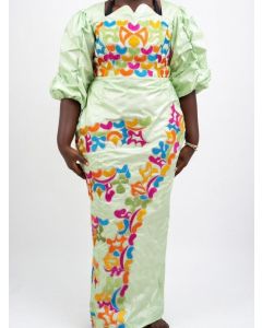 Robe verte broderie fleurale