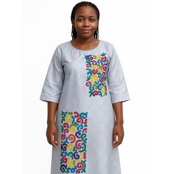 Boubou bleu ciel bazin avec motifs arc-en-ciel pour femme